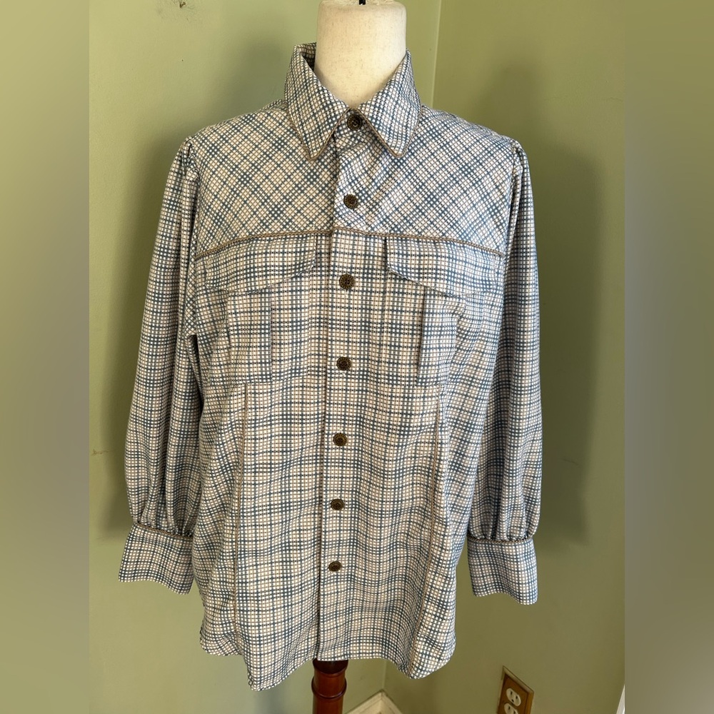 Like New Moussy plaid shirt. Western flair. O ring belt.Full sleeves.Great piece